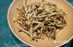 Bamboo Shoot Strips with Pickled Vegetables