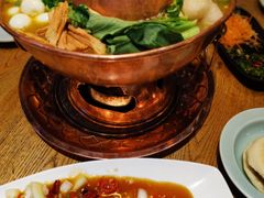 -金牌老碗时尚陕菜(王府井百货店)
