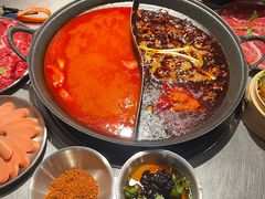 -鹿鸣山草本茶香火锅(园西路店)