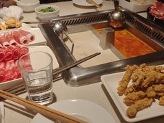 -海底捞火锅鲜切牛肉主题店(长寿路店)