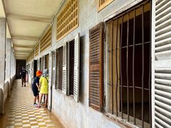 -吐斯廉屠杀博物馆