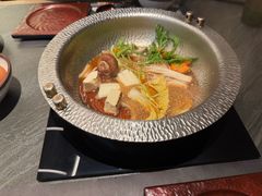 -牛YO寿喜烧·铁板烧和牛火锅自助(市府恒隆店)