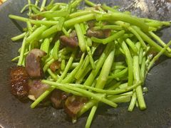 -莲餐厅·湖北菜·潜江小龙虾店(愚园路店)