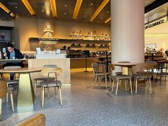 -星巴克臻选(上海合生汇1F店)