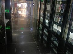 -唯歌量贩式KTV(万豪城市广场店)