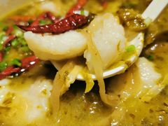 -渝是乎酸菜鱼(龙旗购物中心店)