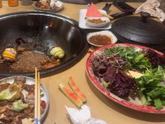 -万里闯关东铁锅炖菜馆(高新旗舰店)