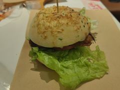 -必胜客(松雷店)