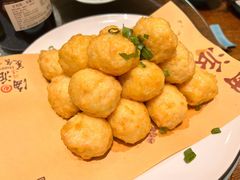章丘大葱丸子-海派美食•海鲜青岛菜•活海肠捞饭(台东店)