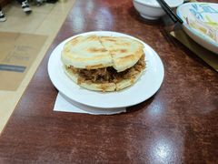 腊汁肉夹馍-汉思肴 热面皮(虬江路店)