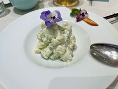 牛油果色拉-蝶园·装修中(BFC外滩金融中心店)