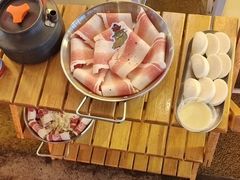 -叽叽扎扎烤肉场(生态城万达店)