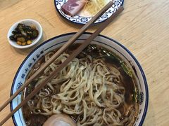 -镇南锅盖面馆(解放路店)