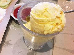 咸蛋黄冰淇淋-必胜客(万象城店)