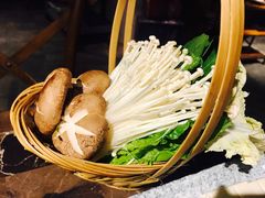 -同仁四季椰子鸡(海岸城天利店)