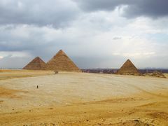 -吉萨金字塔群