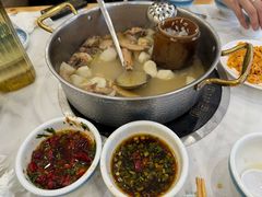 -朴小妹人参鸡汤火锅(长白山万达店)