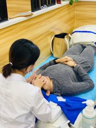 -痘院士专业祛痘皮肤管理