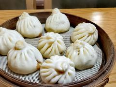 老济南猪肉大葱包-草包包子铺(宽厚里店)