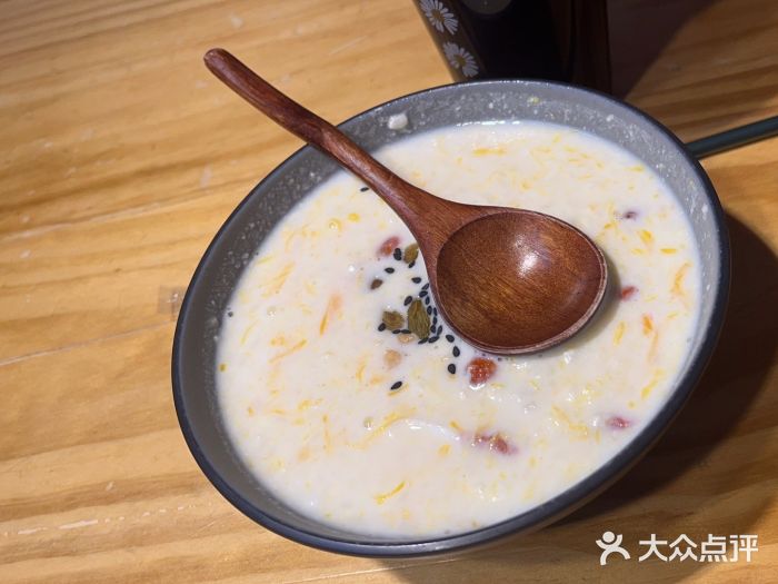 勺子米线·云南传统小吃市集(四方街店)图片