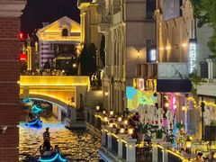 -东港音乐喷泉广场