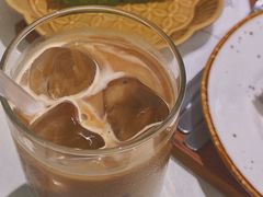 椰子冰拿铁-素咫咖啡CLIFEROSE