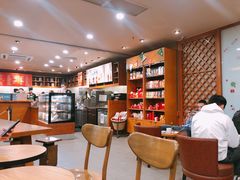 大堂-星巴克(广州正佳广场4层店)