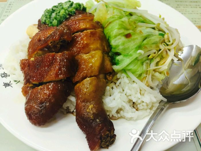 东发道香港粉面餐厅豉油鸡饭图片 