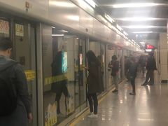 -陆家浜路(地铁站)