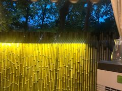 -二荆条·蜀鲜汇城市森林火锅