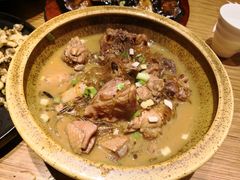 溜达鸡炖蘑菇粉-金掌勺·锅包肉(广渠门店)