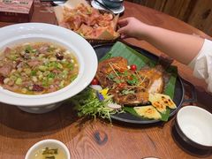 -老滇山寨•云南特色菜•地方菜•民族风情歌舞表演(金碧店)