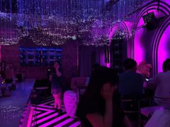 -Darling Queen·Mini·Live·House