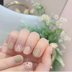 -悦指间美甲美睫