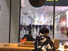 大堂-星巴克(天津滨海国际机场1店)