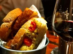 餐前包-AZUL by FUEL蓝色·法式酒馆(琶醍店)