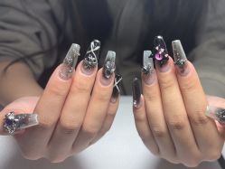 -星辰·新中式美甲美睫工作室