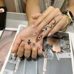 -UMl Nail 尤米美甲美睫半永久
