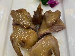 盐焗乳鸽-顺德人家食府(黄金广场店)
