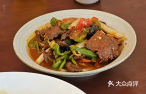 Pan-Fried Meat Noodles