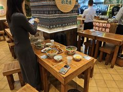 -云阿蛮云南生烫牛肉米线(奉贤路店)