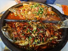 -鸣记脆皮烤鱼·海鲜烤鱼(三八广场店)