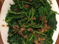 青菜-尊品原汁牛肉面