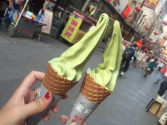 -许西美食一条街