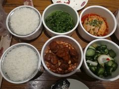 -渝是乎川渝小炒(新世界百货望京店)