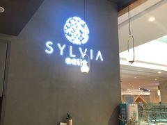 -POKEE VIA&Brunch·维娅(重庆来福士店)