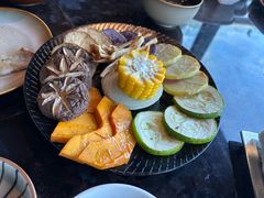 -雾山韩式烤肉·海南糟粕&椰子鸡火锅·海景餐厅(三亚绿发山海天JW万豪酒店)