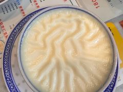 -广信牛奶甜品世家(台东店)
