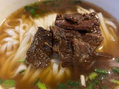 -矮子粉店1985·长沙米粉(湘春路店)