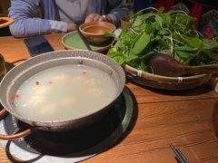 西施丸子嫩菜苗-吃饭皇帝大土家民族菜(正大广场店)